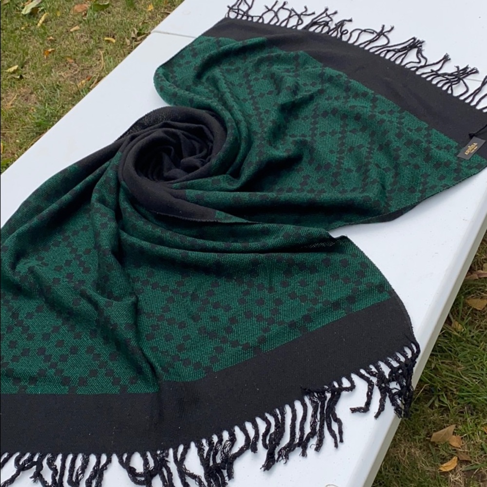 New Women’s Long Neck Shoulder Scarf Shawl Wrap
